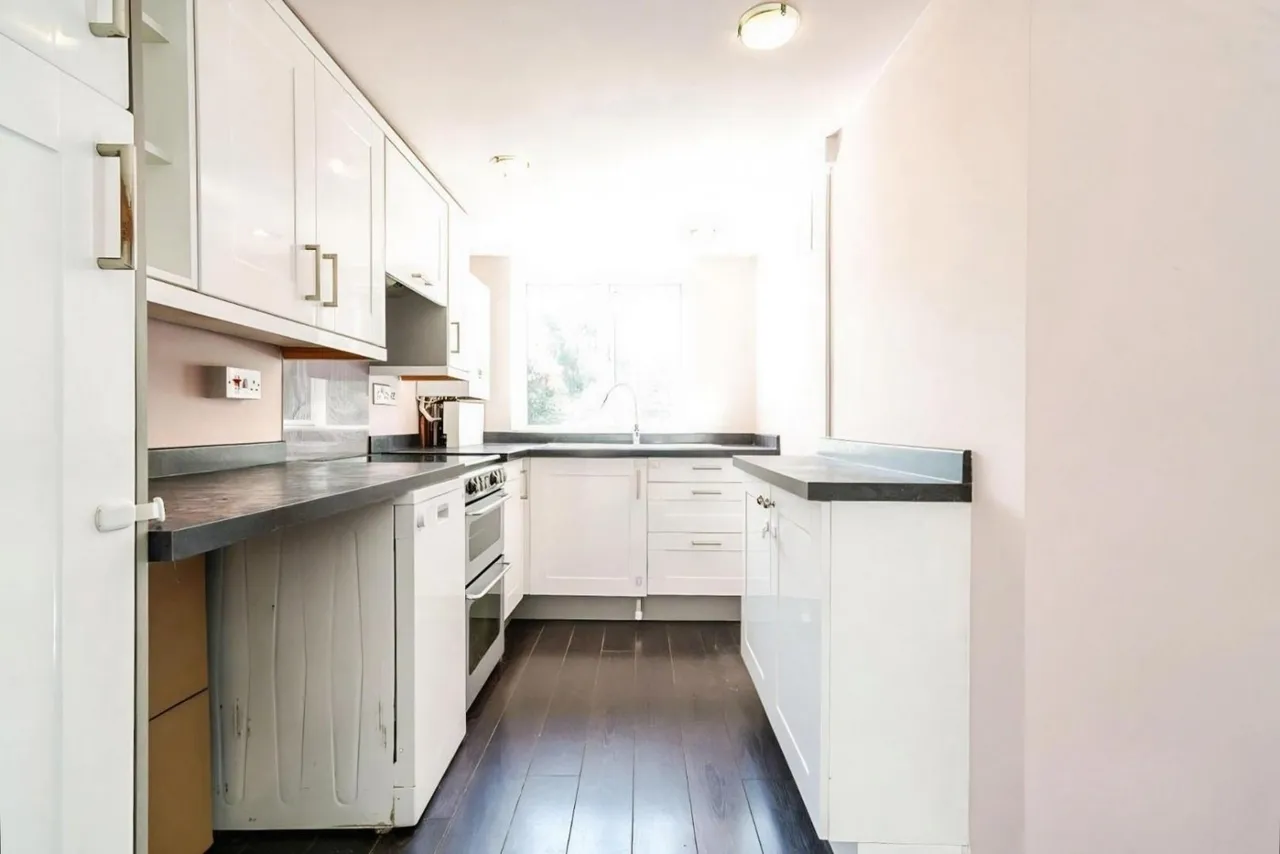 Hill Top Avenue, Harrogate, HG1, photo 6