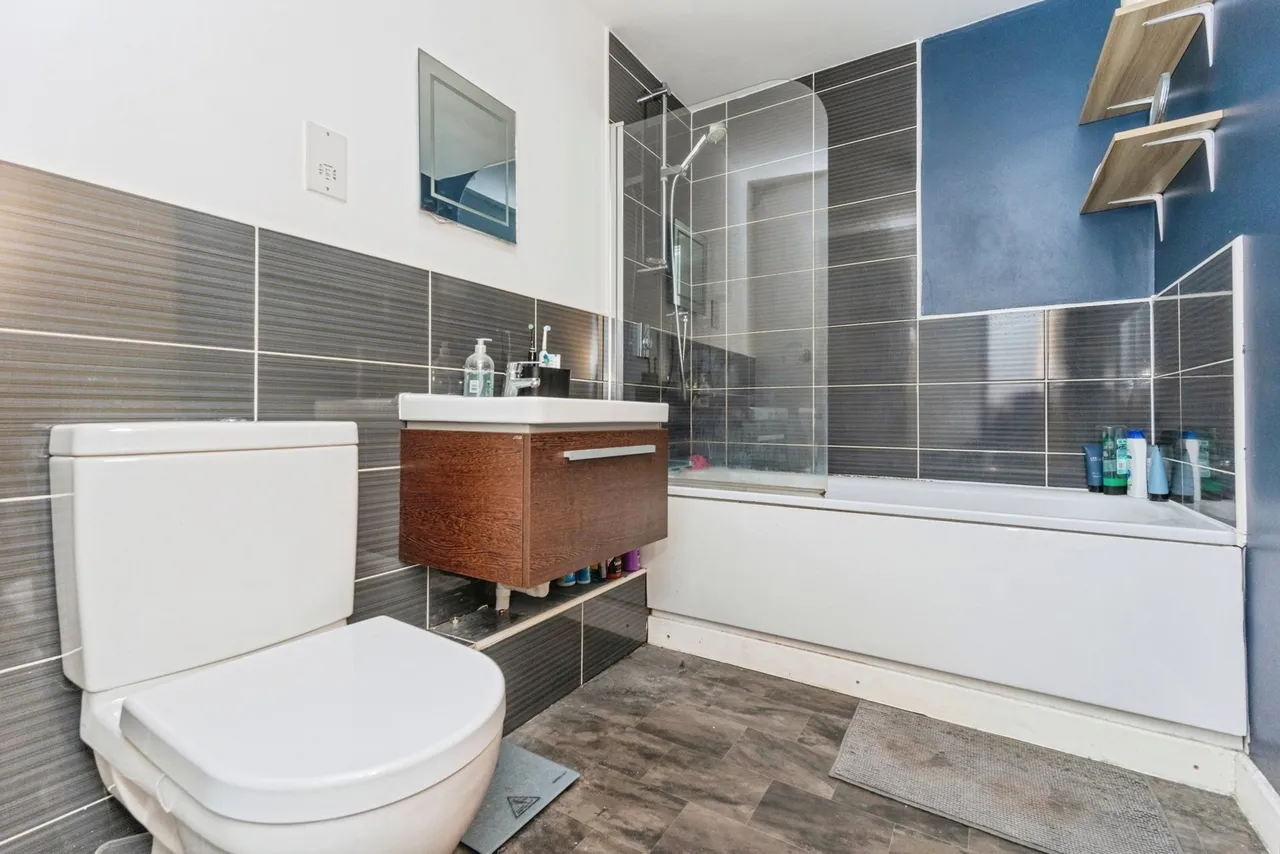 Blue Moon Way, Manchester, Greater Manchester, M14, photo 14