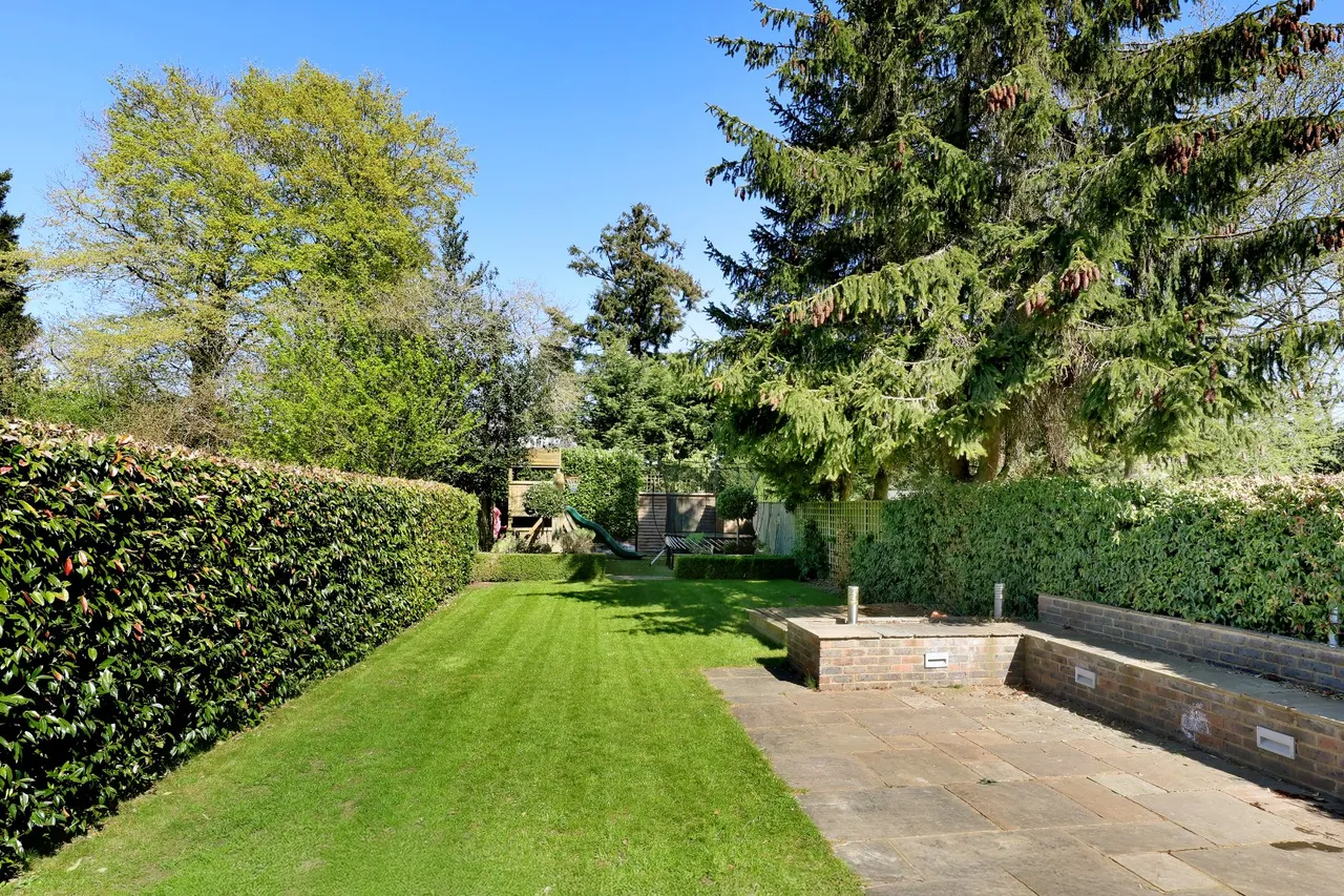 Wattleton Road, Beaconsfield, HP9, photo 13