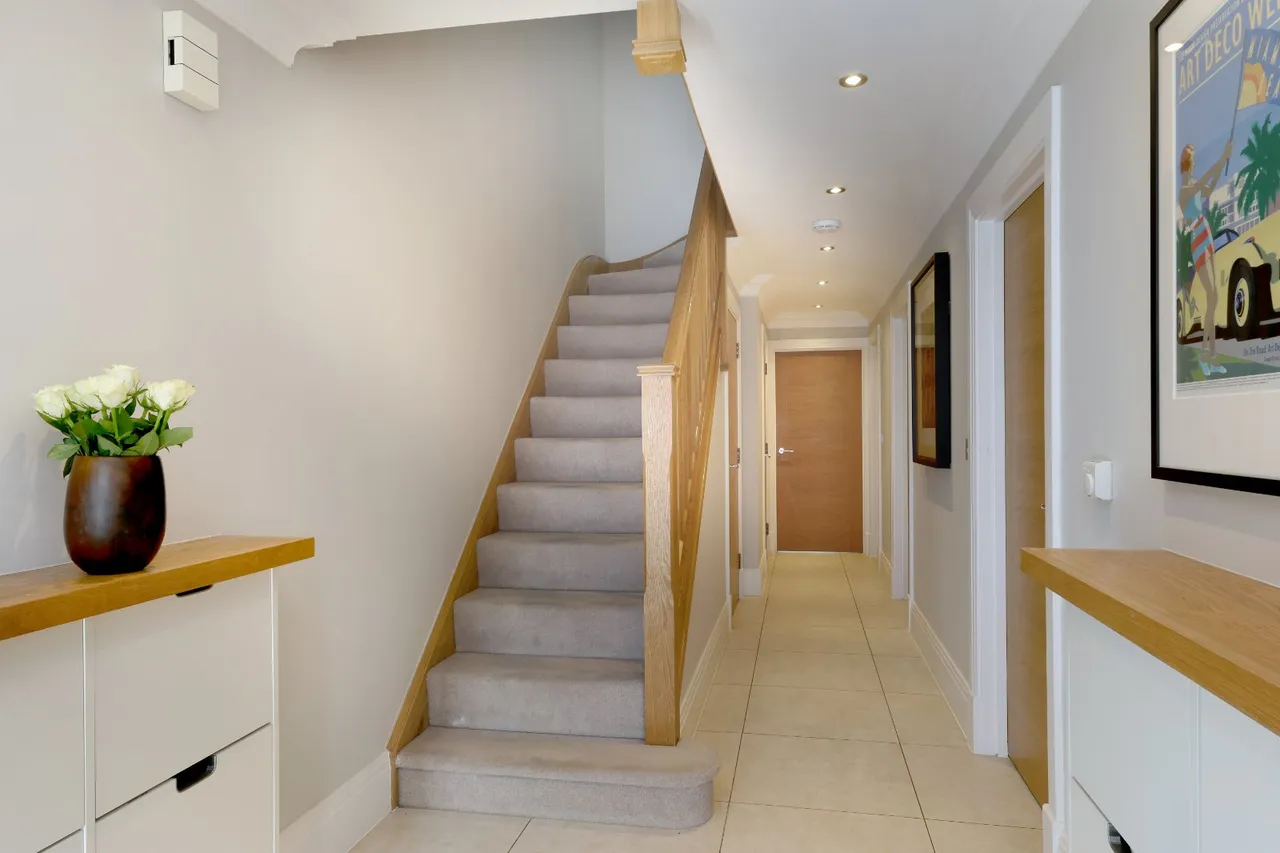 Wattleton Road, Beaconsfield, HP9, photo 12
