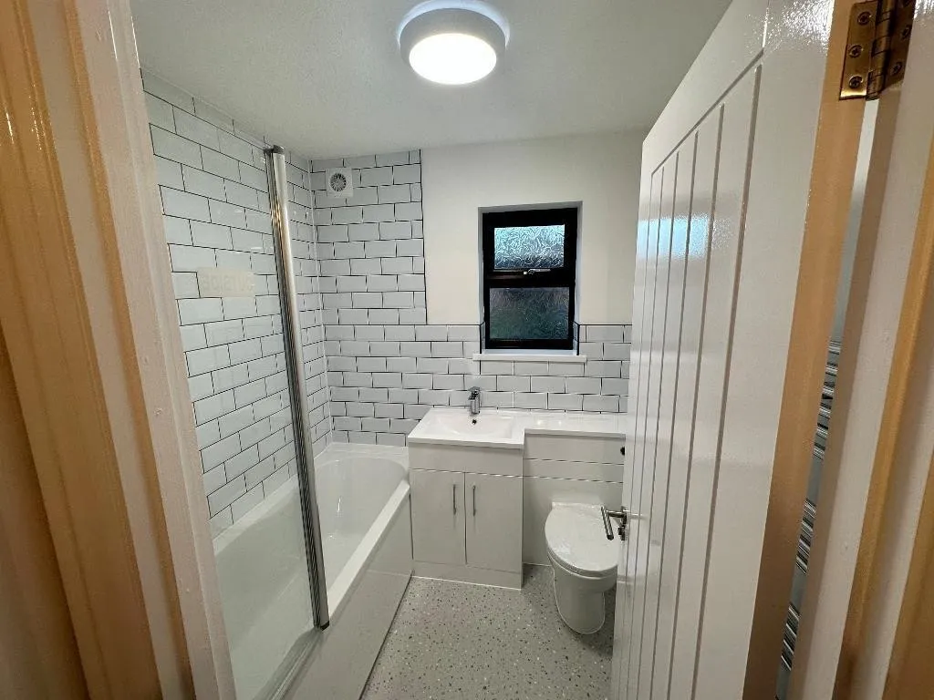 Shelton Avenue, Warlingham, photo 11