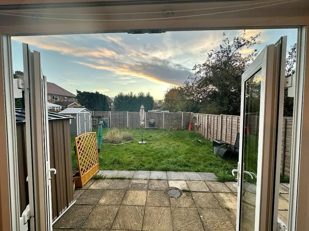 Shelton Avenue, Warlingham, photo 13
