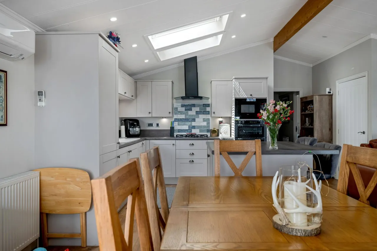 Barholm Road, Tallington, PE9, photo 6