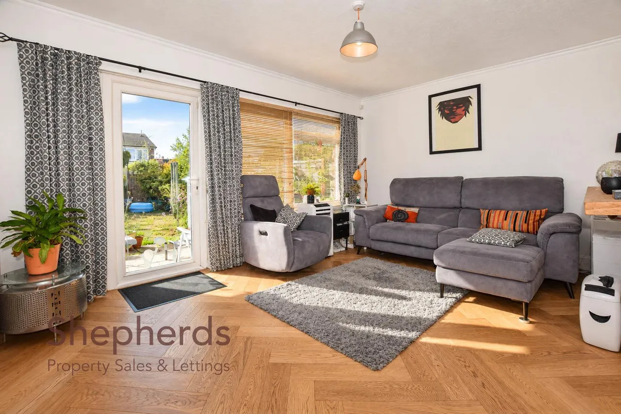 Oakdene, Cheshunt, EN8, photo 5
