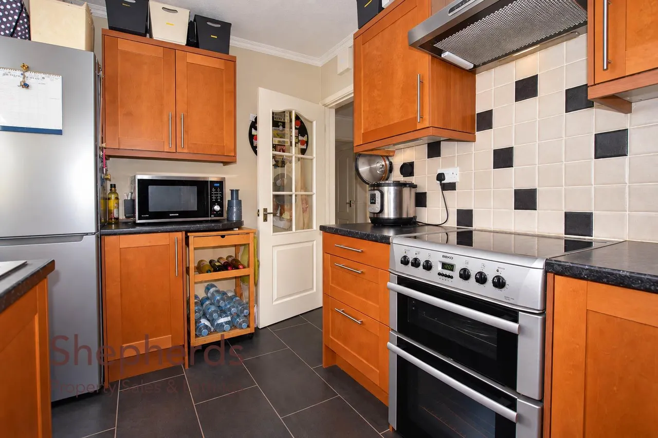 Oakdene, Cheshunt, EN8, photo 9