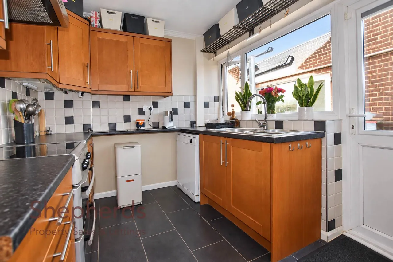Oakdene, Cheshunt, EN8, photo 8
