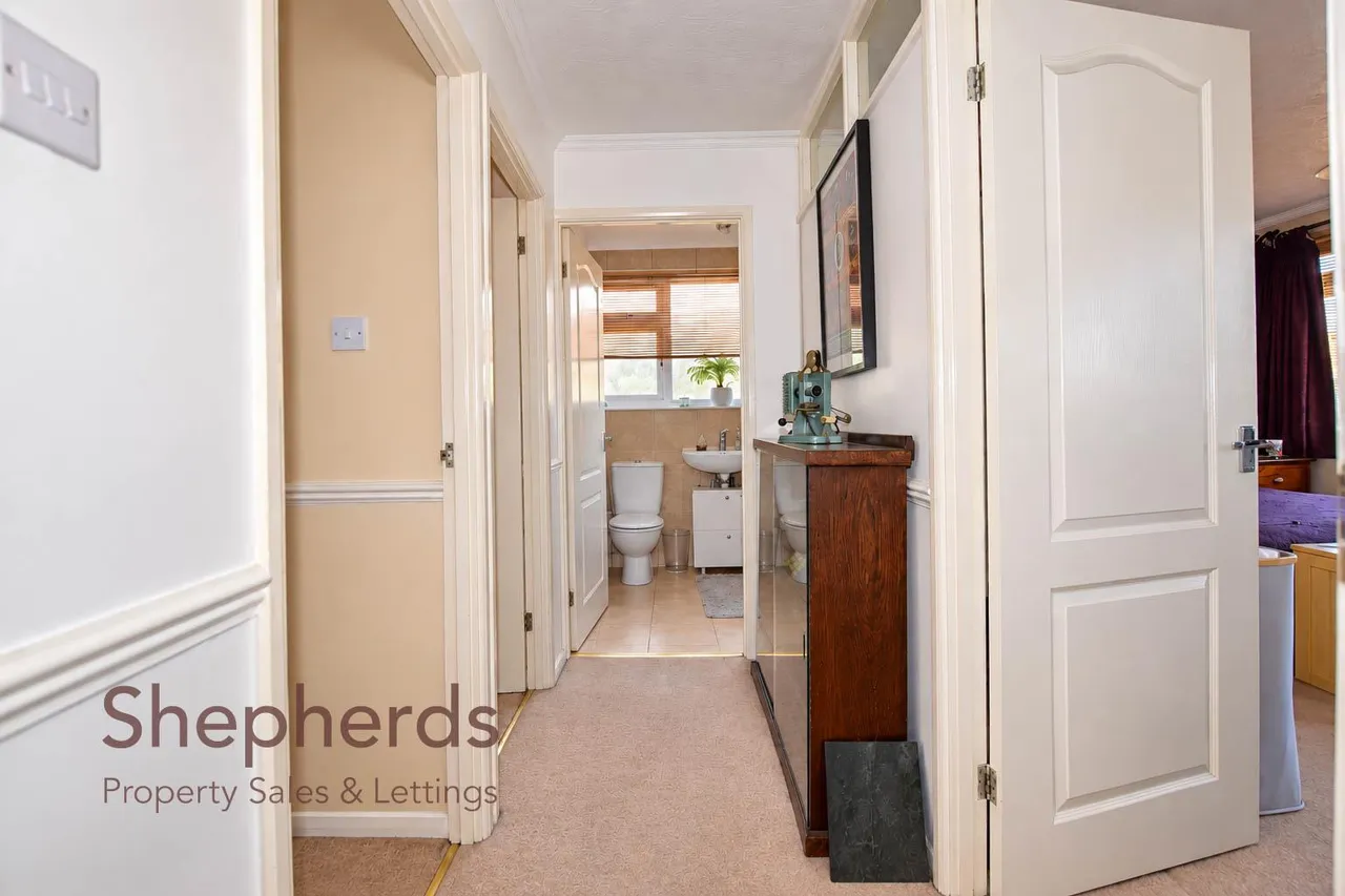Oakdene, Cheshunt, EN8, photo 10