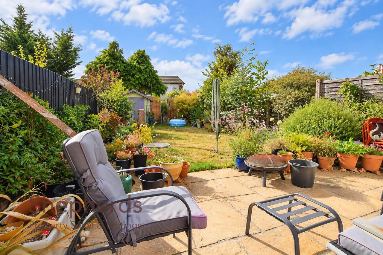 Oakdene, Cheshunt, EN8, photo 17