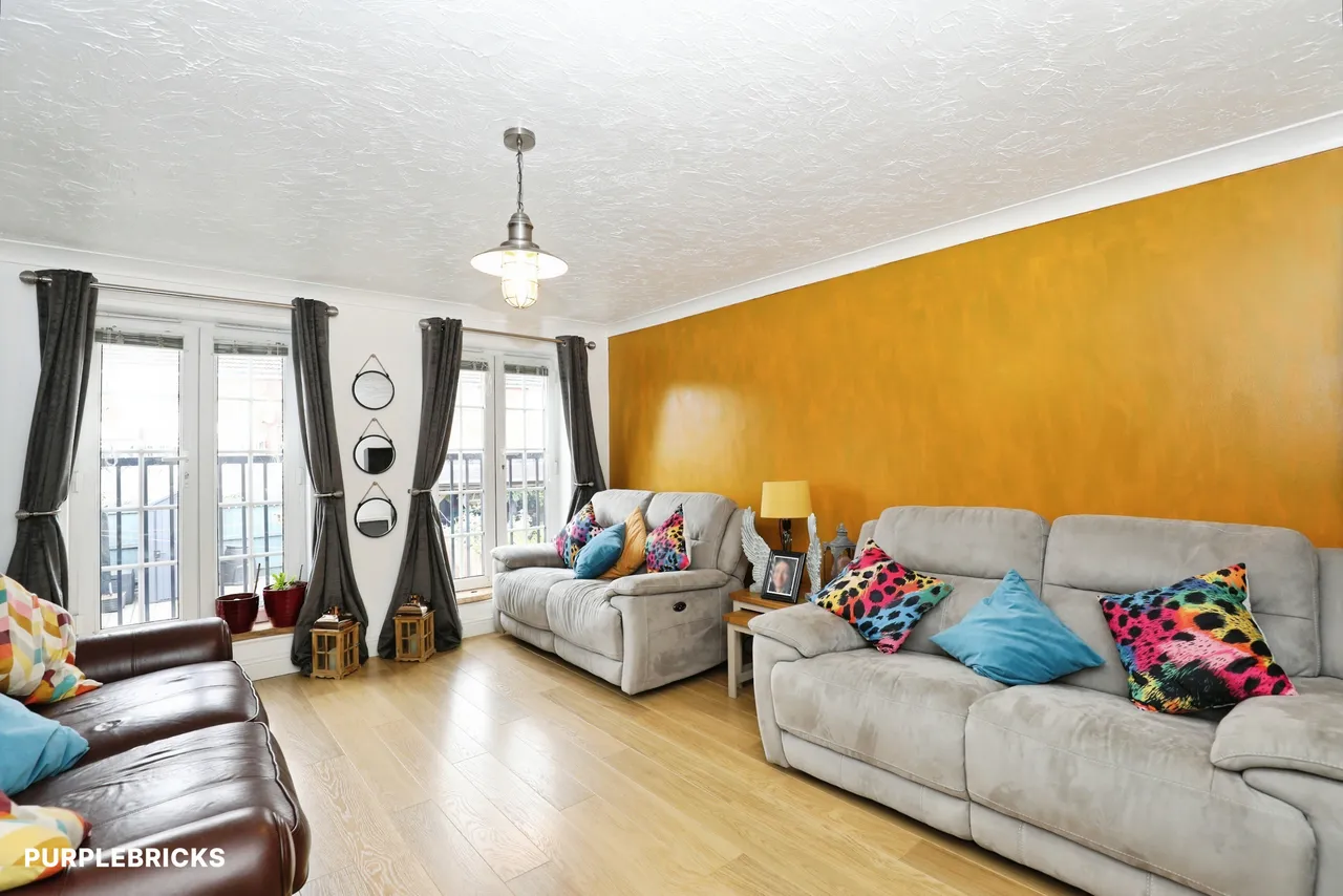 Blackbird Way, Stoke-On-Trent, ST7, photo 3