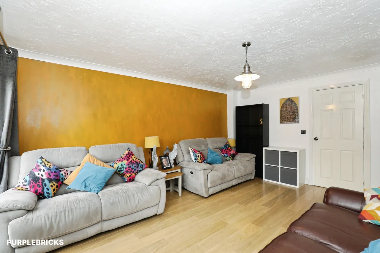 Blackbird Way, Stoke-On-Trent, ST7, photo 4