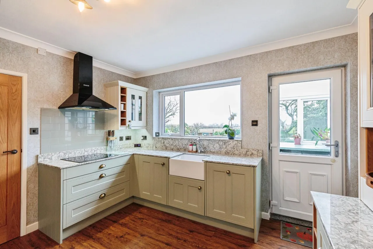 Fleetwood Road, Preston, PR4, photo 12