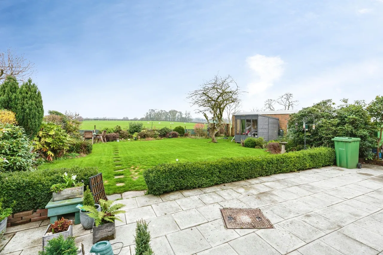 3 bed house for sale, Fleetwood Road, Preston, PR4