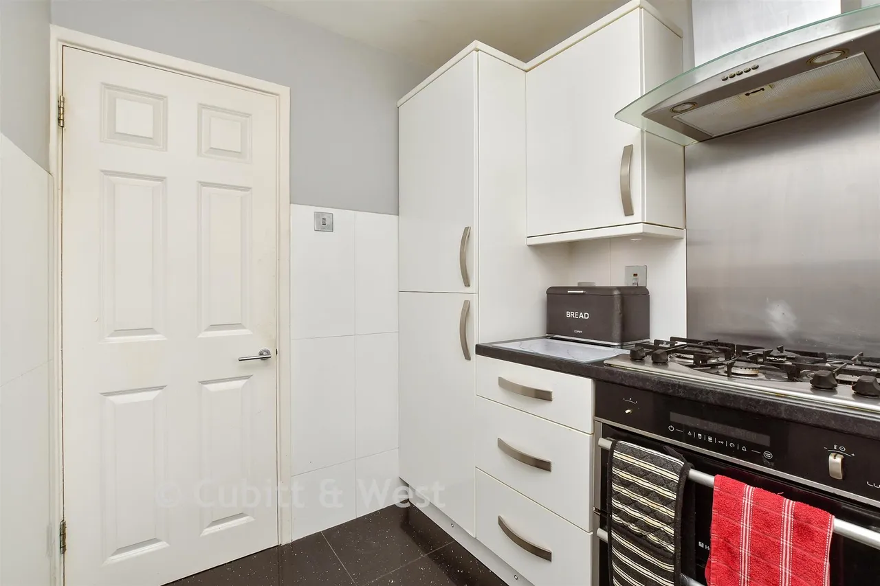 Thicket Road, Sutton, SM1, photo 12