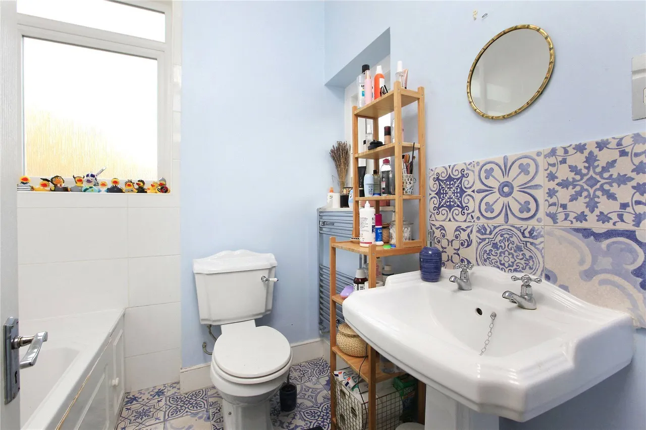 Queenstown Road, Battersea, SW8, photo 4