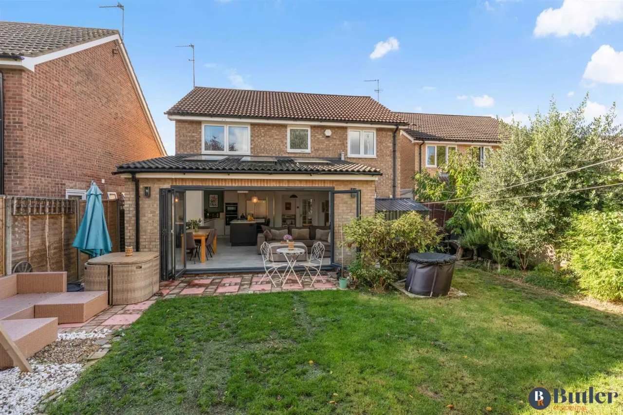Minerva Close, Stevenage, SG2, photo 98