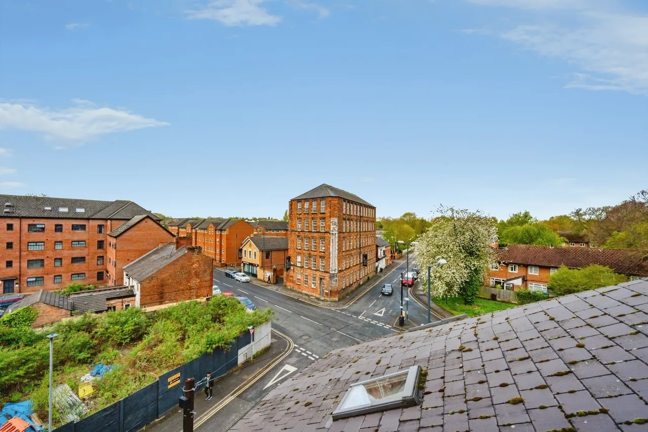 2 bed flat for sale, Brook Street, Derby, DE1