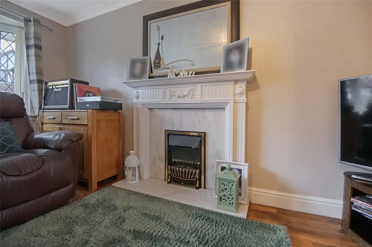 English Row, Calderbank, ML6, photo 5