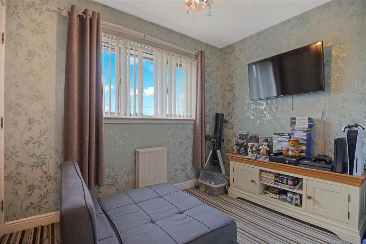 English Row, Calderbank, ML6, photo 11