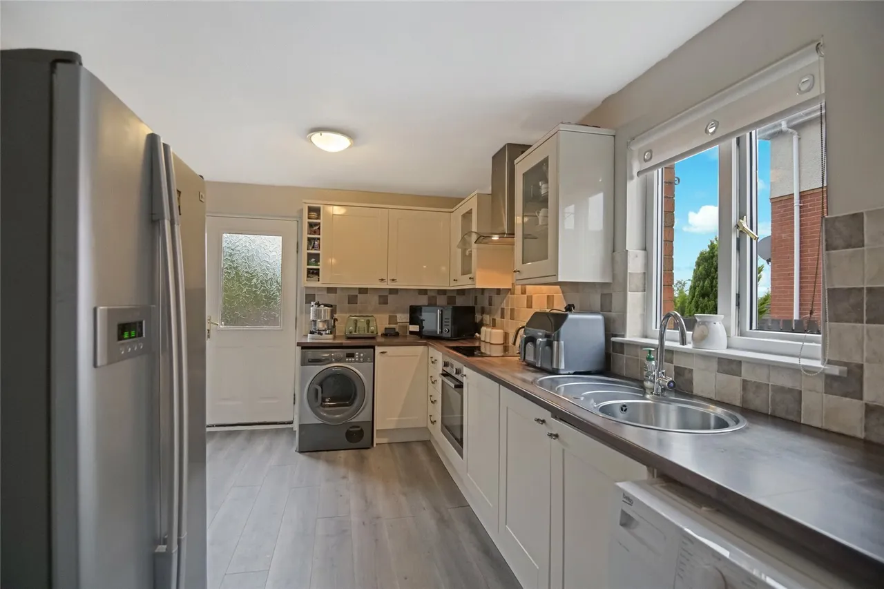 English Row, Calderbank, ML6, photo 8