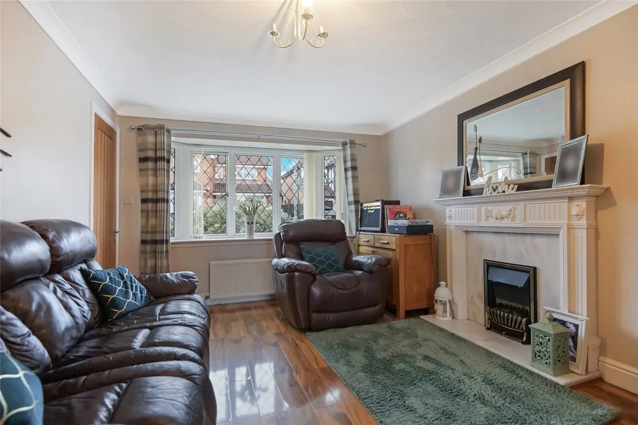 English Row, Calderbank, ML6, photo 4