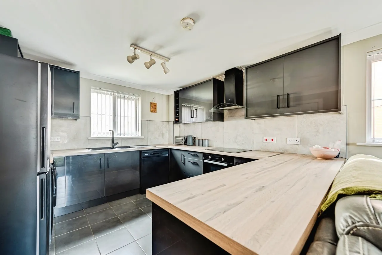 Chopin Mews, Mazurek Way, Swindon, Wiltshire, SN25, photo 6