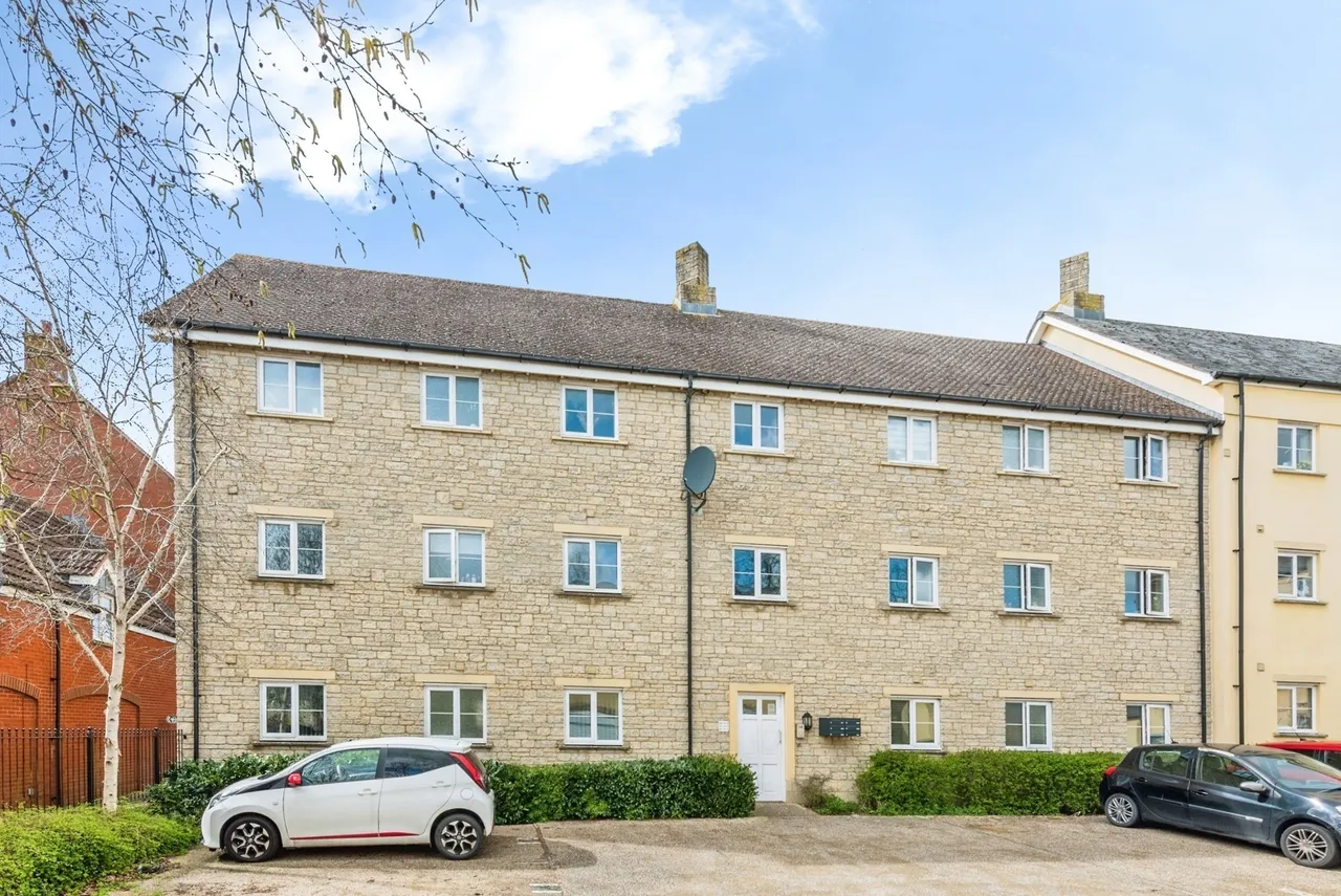 Chopin Mews, Mazurek Way, Swindon, Wiltshire, SN25, photo 15