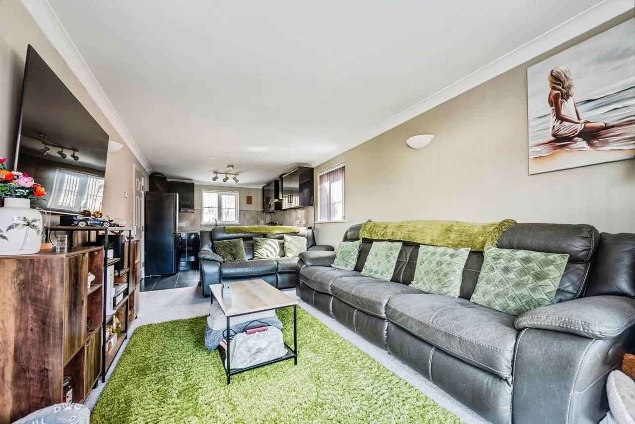 Chopin Mews, Mazurek Way, Swindon, Wiltshire, SN25, photo 3