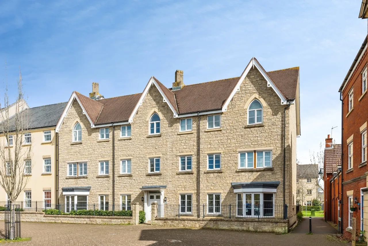 Chopin Mews, Mazurek Way, Swindon, Wiltshire, SN25, photo 2
