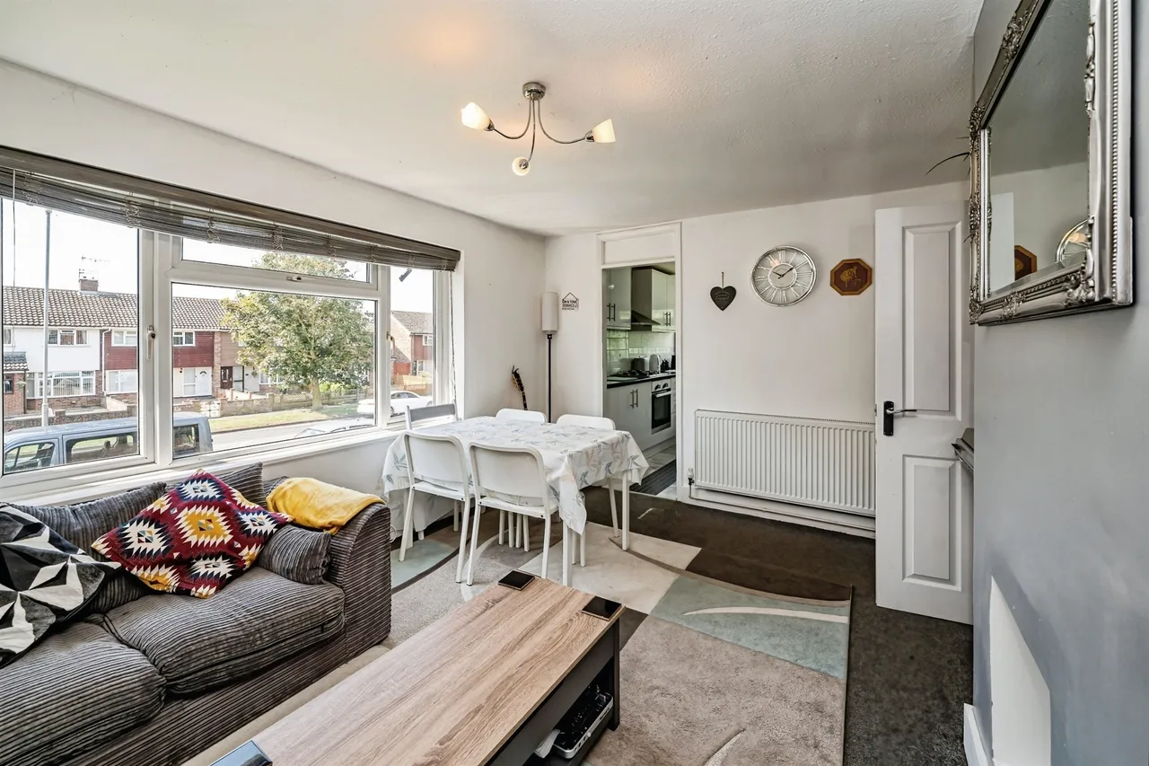 Elmhurst Road, Aylesbury, photo 5