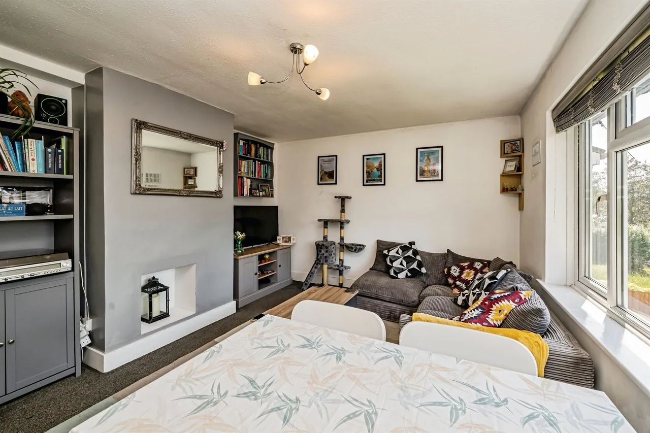 Elmhurst Road, Aylesbury, photo 12
