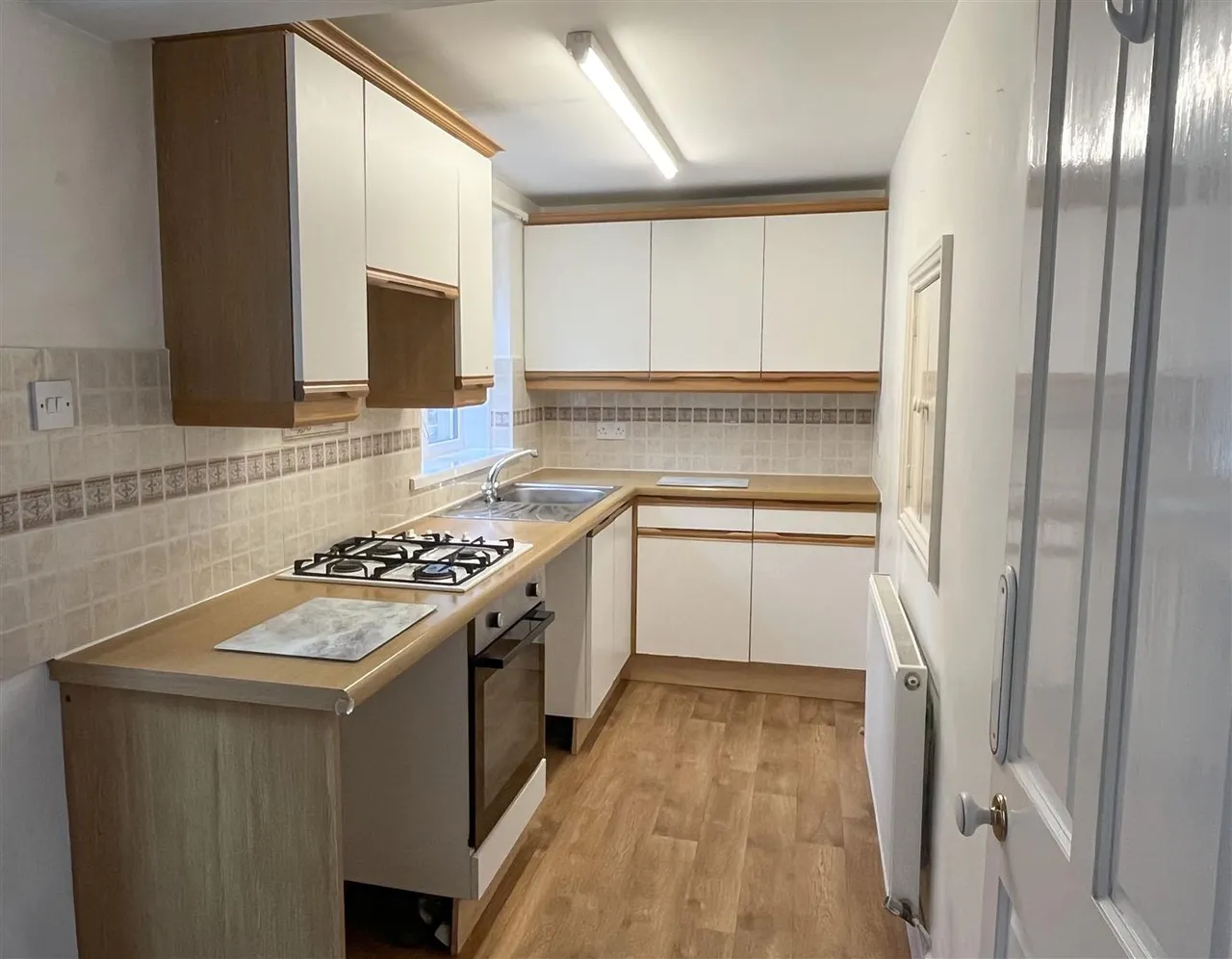 Pear Tree Court, Silsden, BD20 9PG, photo 4