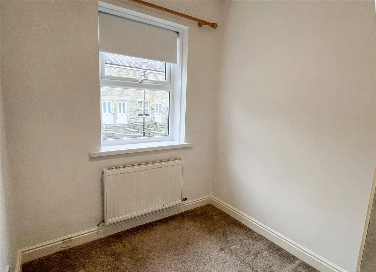 Pear Tree Court, Silsden, BD20 9PG, photo 13
