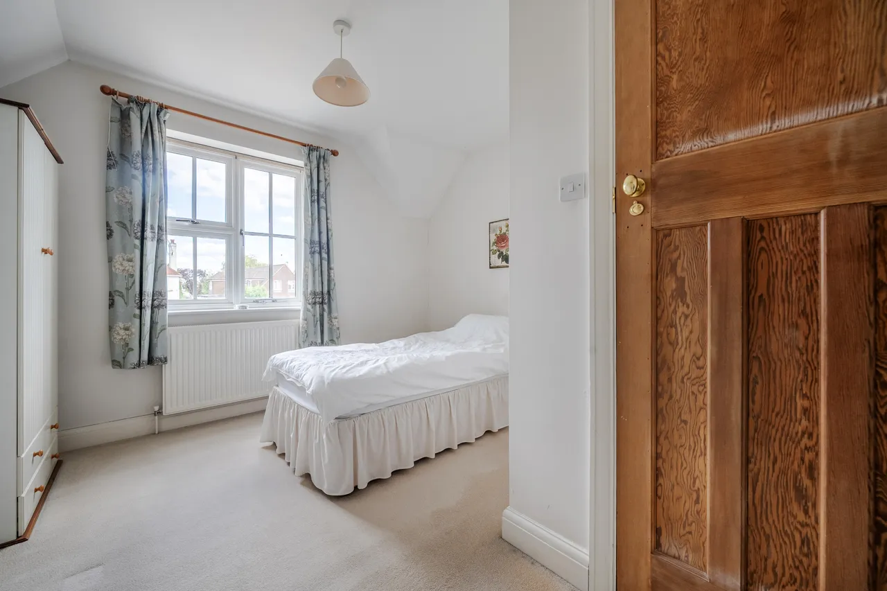 Huntercombe Lane North, Taplow, Maide..., photo 11
