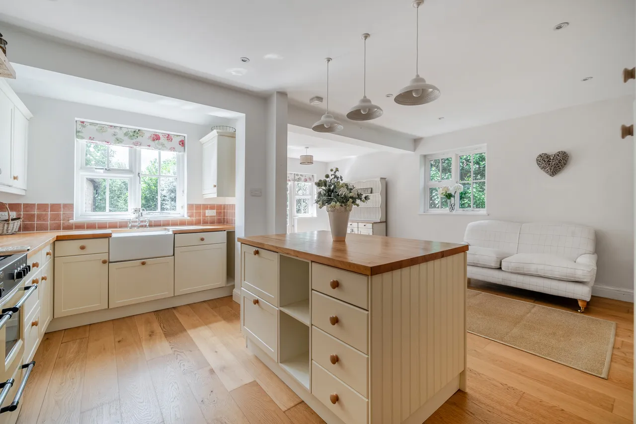 Huntercombe Lane North, Taplow, Maide..., photo 5