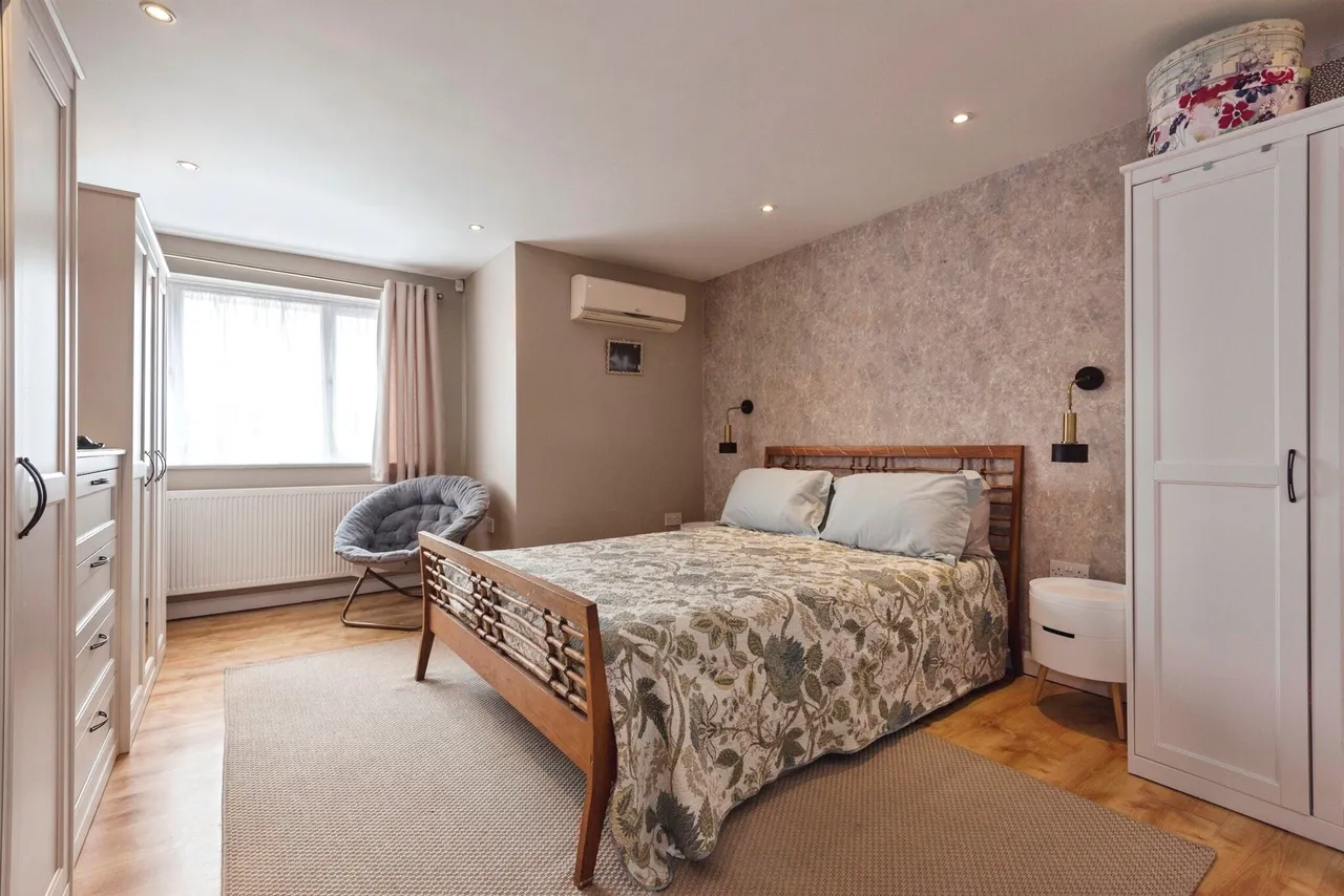 Donne Close, Royston, photo 10