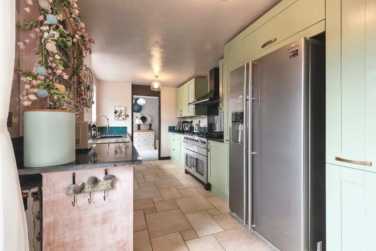 Donne Close, Royston, photo 8
