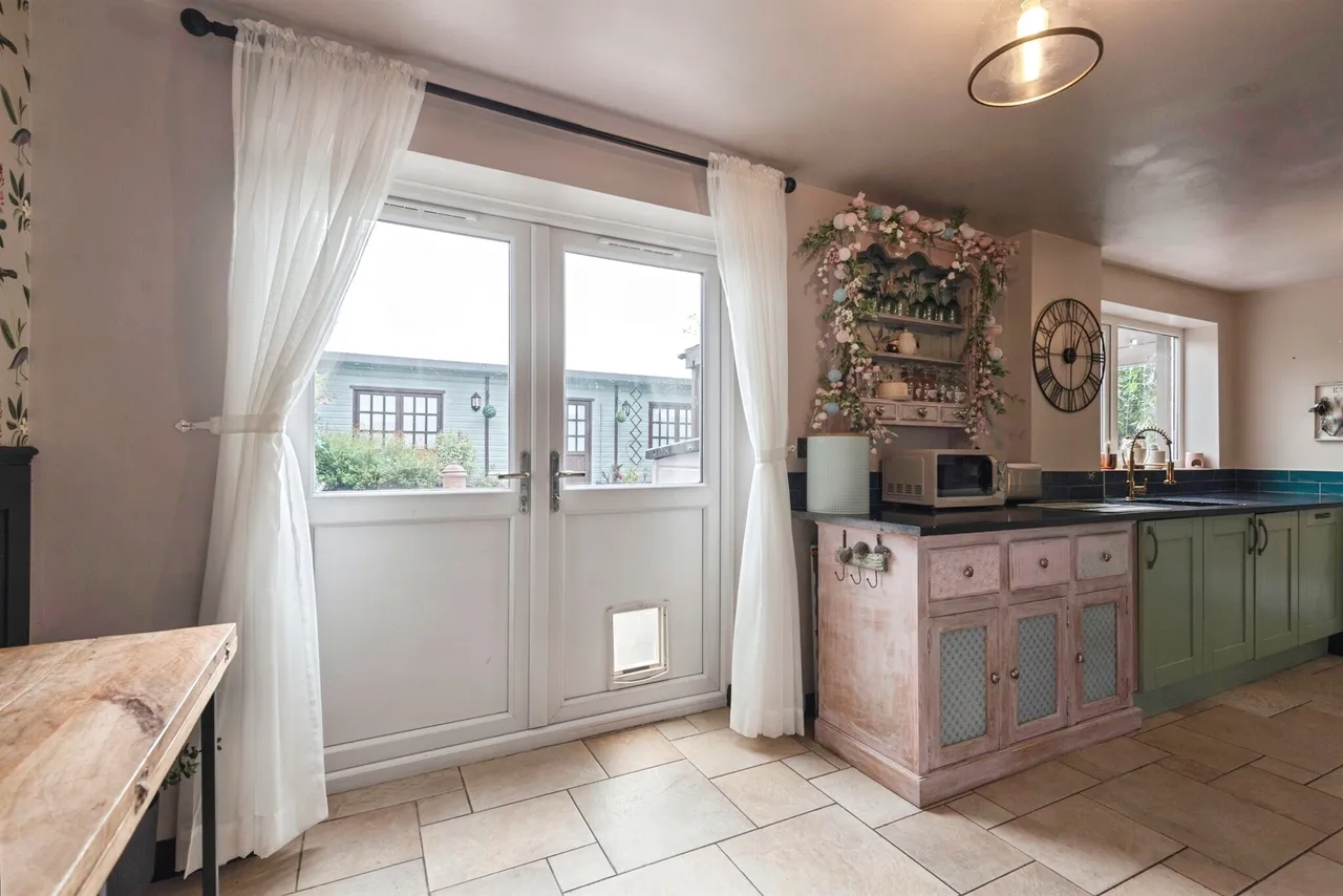 Donne Close, Royston, photo 9