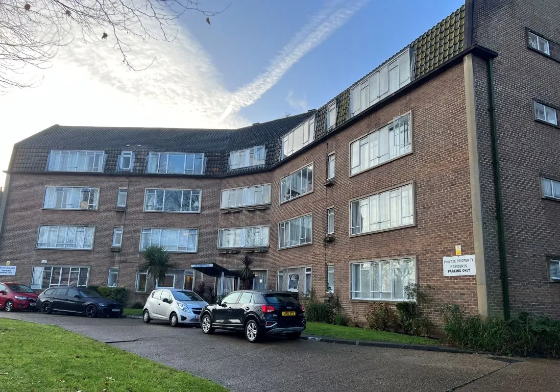 Willesden Lane, Willesden Green, NW6 7YT, photo 16