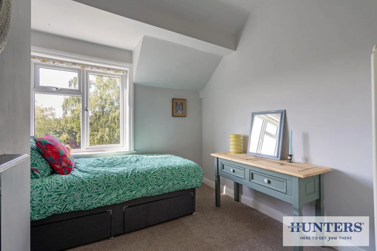 Rufford Avenue, Yeadon, LS19, photo 19