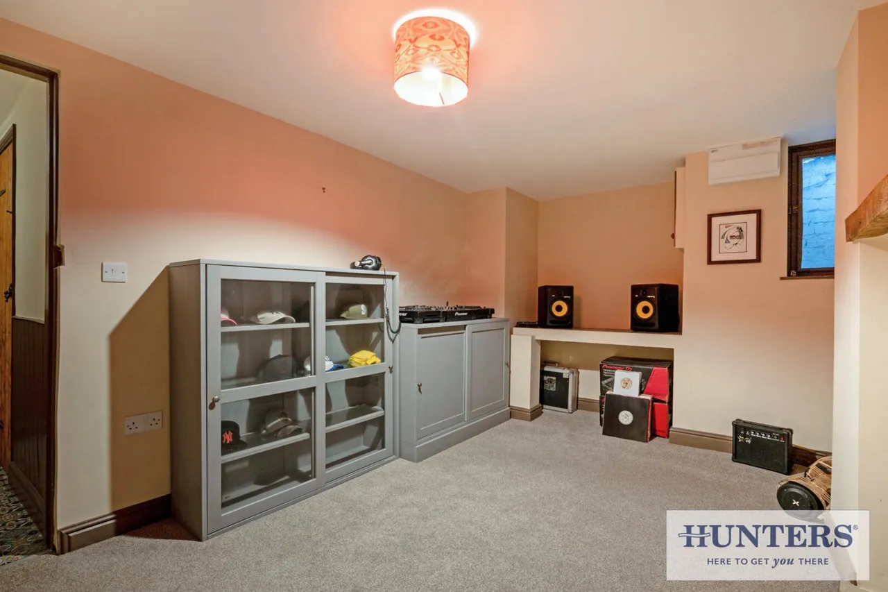 Rufford Avenue, Yeadon, LS19, photo 18