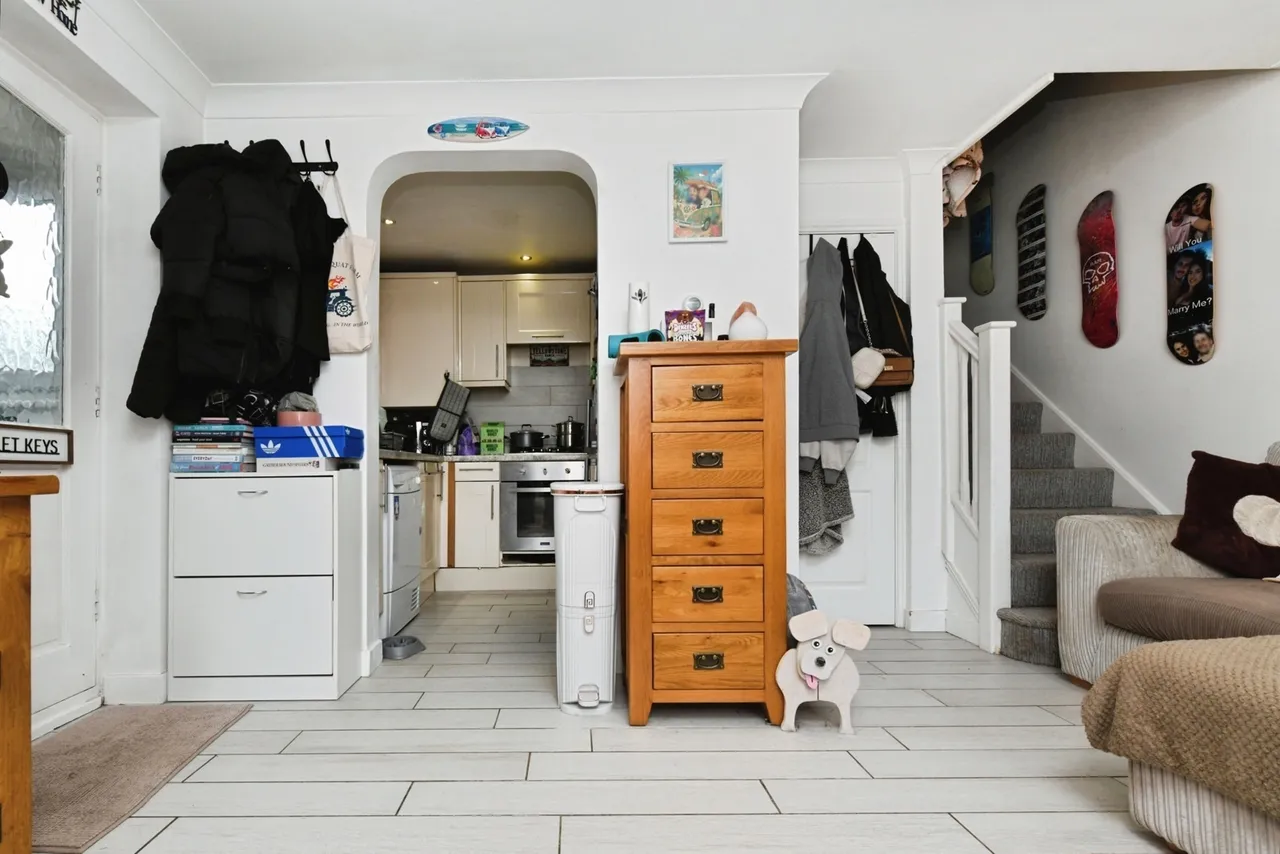 Oakley Avenue, Rayleigh, SS6, photo 5