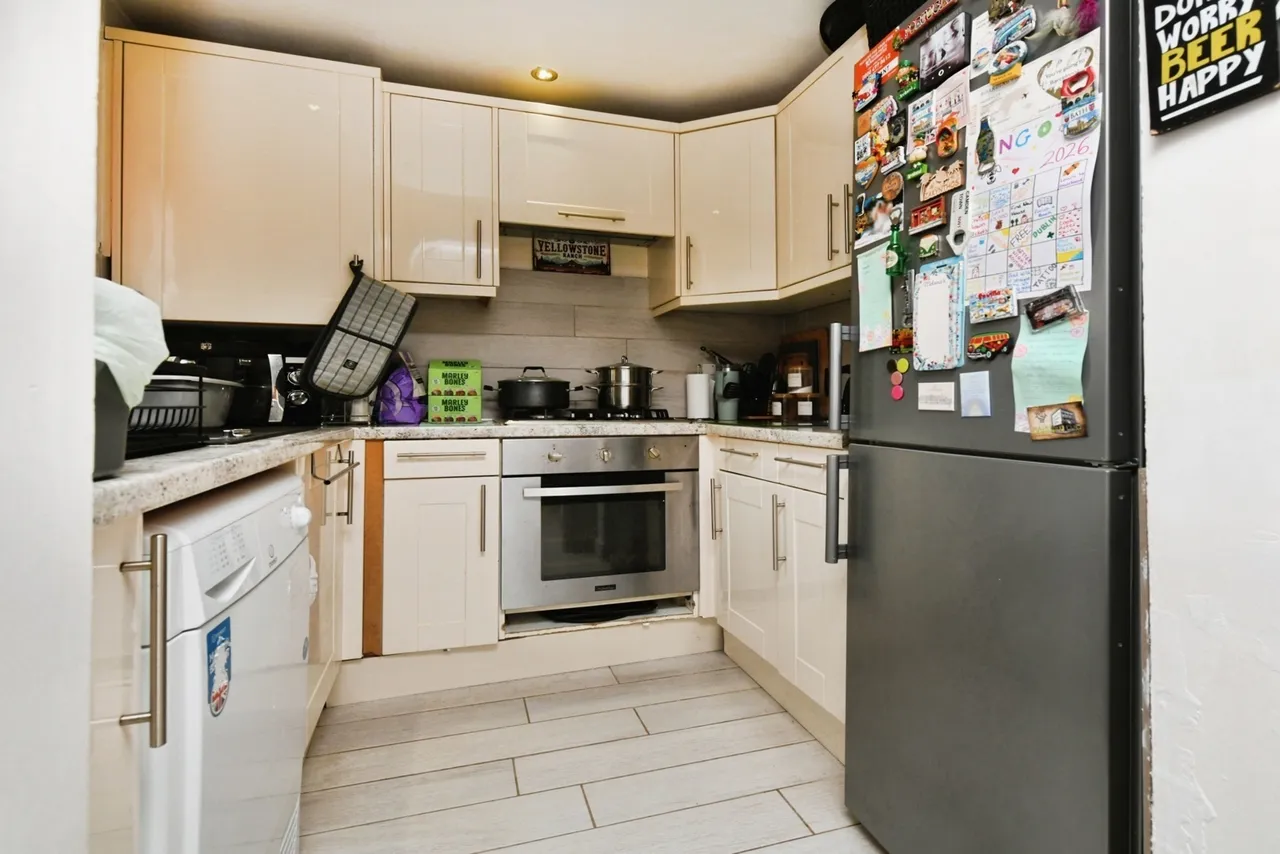Oakley Avenue, Rayleigh, SS6, photo 6
