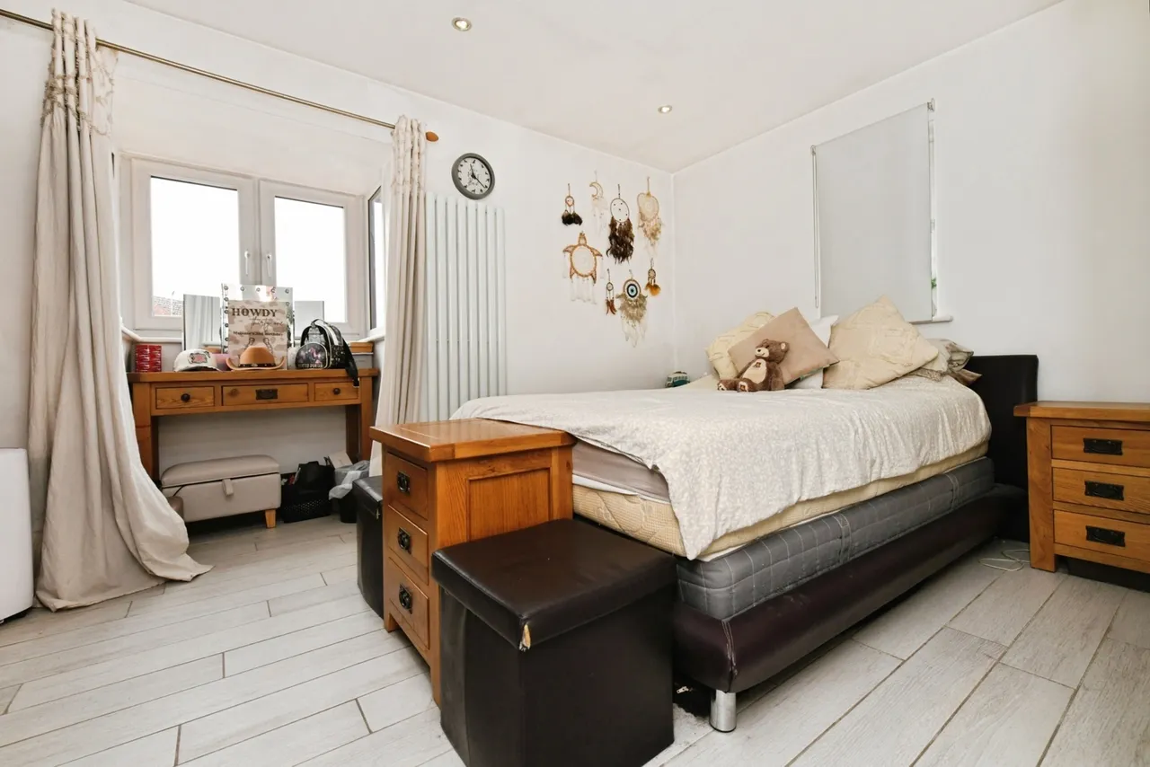 Oakley Avenue, Rayleigh, SS6, photo 8