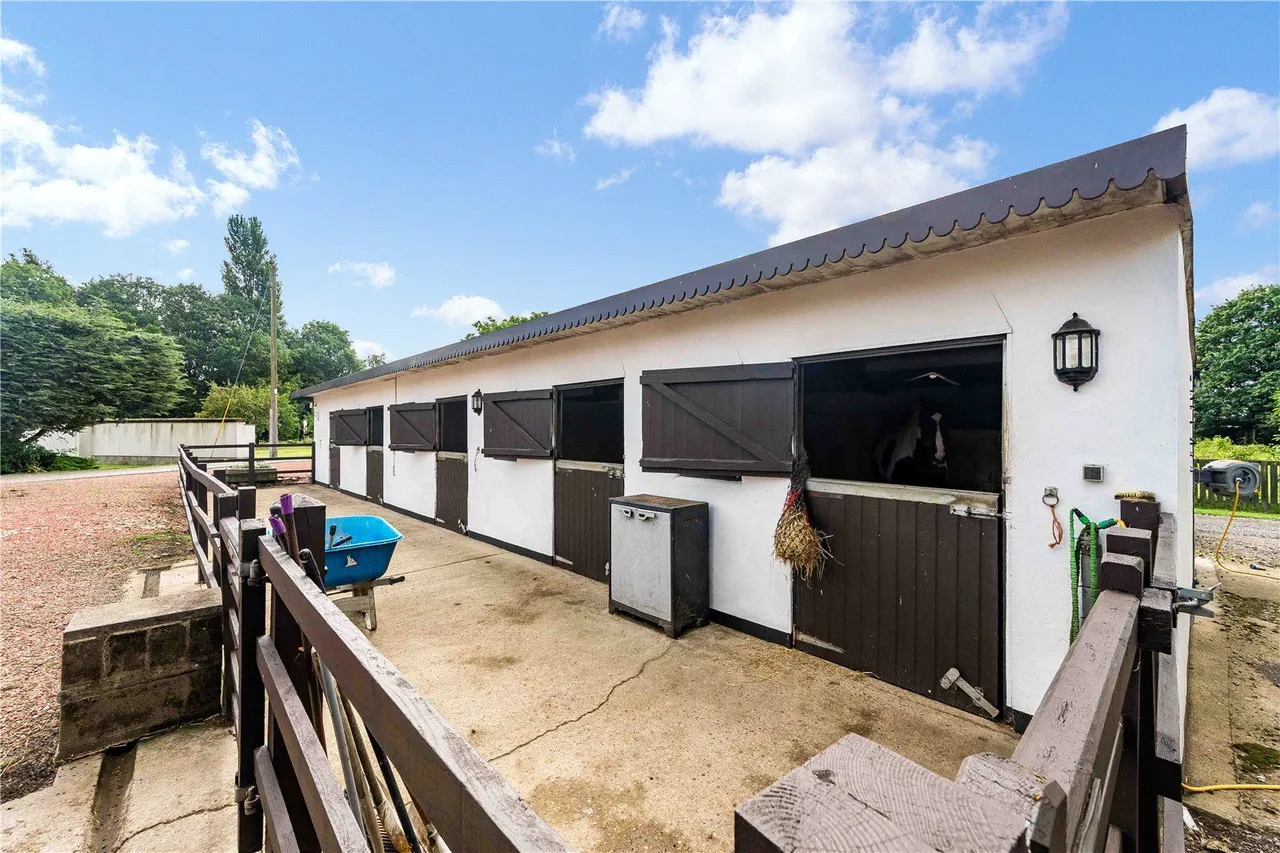Hall Lane, Church Fenton, LS24, photo 18