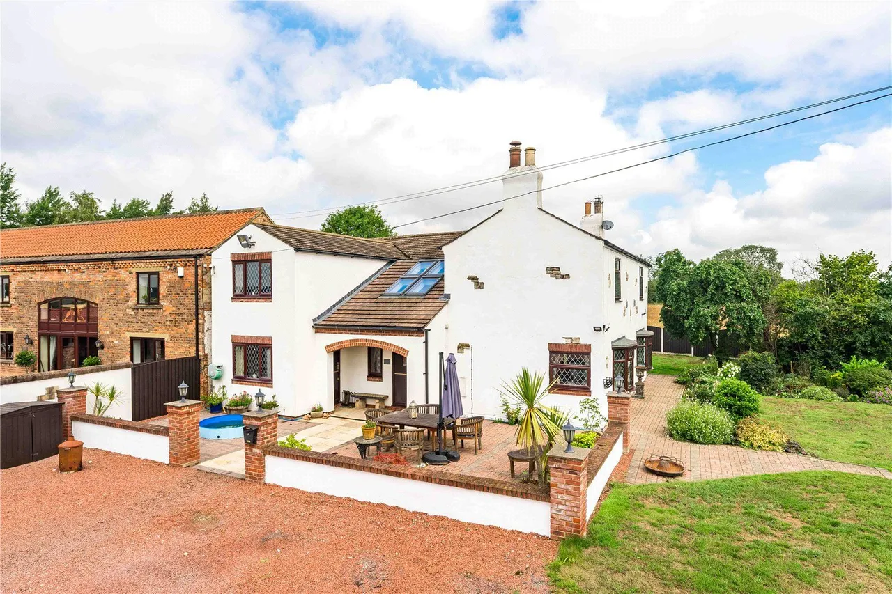 Hall Lane, Church Fenton, LS24, photo 14