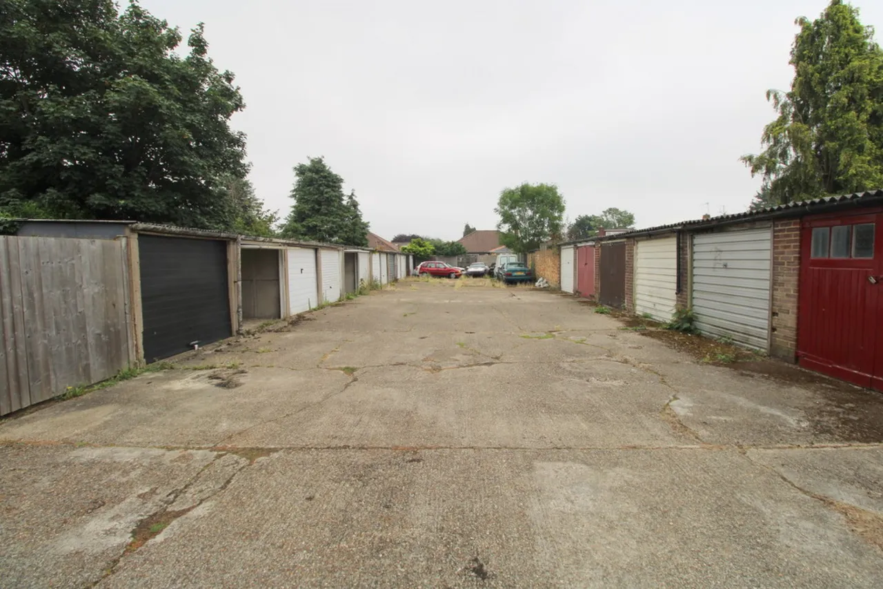 Warren Road, Ashford, photo 5