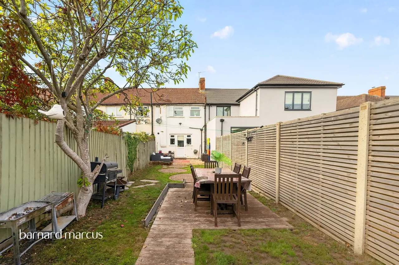 Brinkley Road, Worcester Park, KT4, photo 11