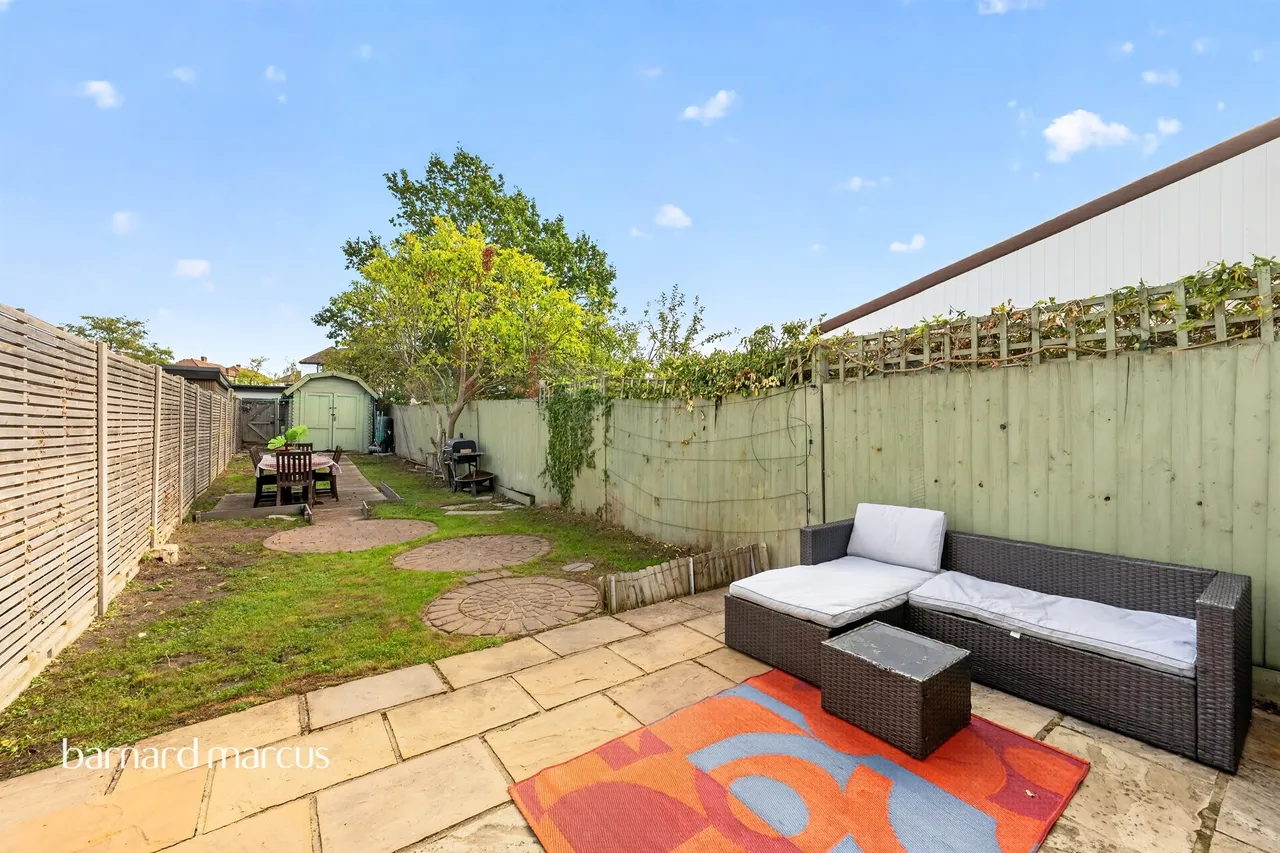 Brinkley Road, Worcester Park, KT4, photo 12