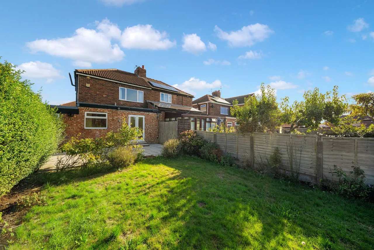 Nicholas Road, Widnes, Widnes, WA8 8ST, photo 23