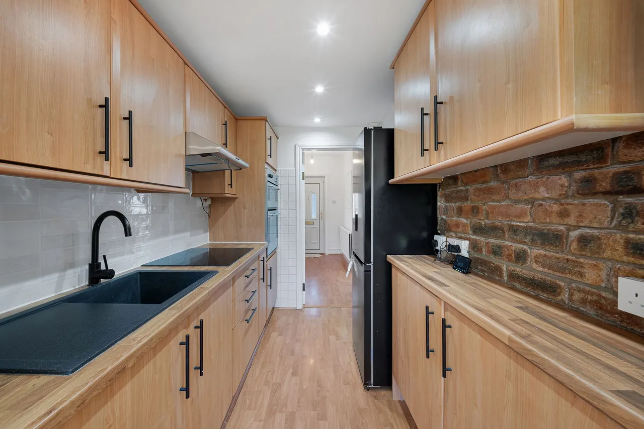 Nicholas Road, Widnes, Widnes, WA8 8ST, photo 6